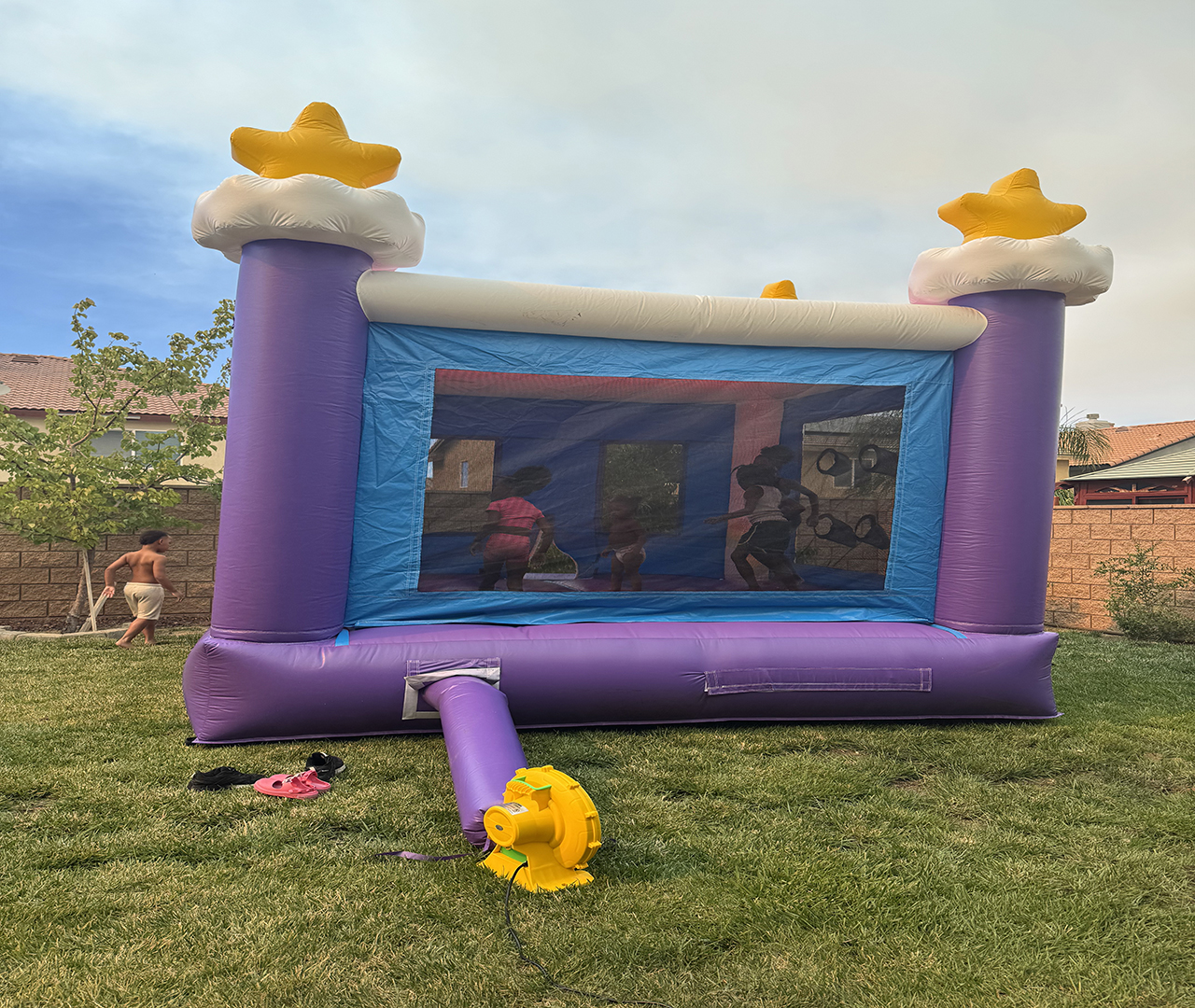 INFLATABLES
